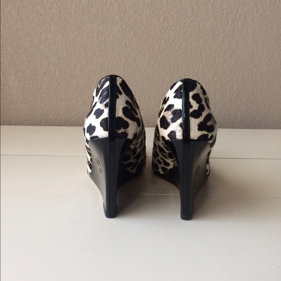 White House Black Market Wedges - Picture 3 of 4